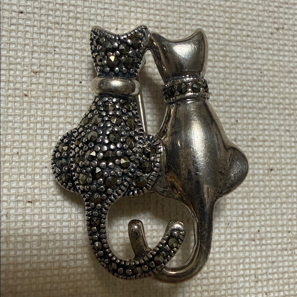 Sterling Silver 925 Marcasite Cat Duo Brooch - Picture 2 of 12